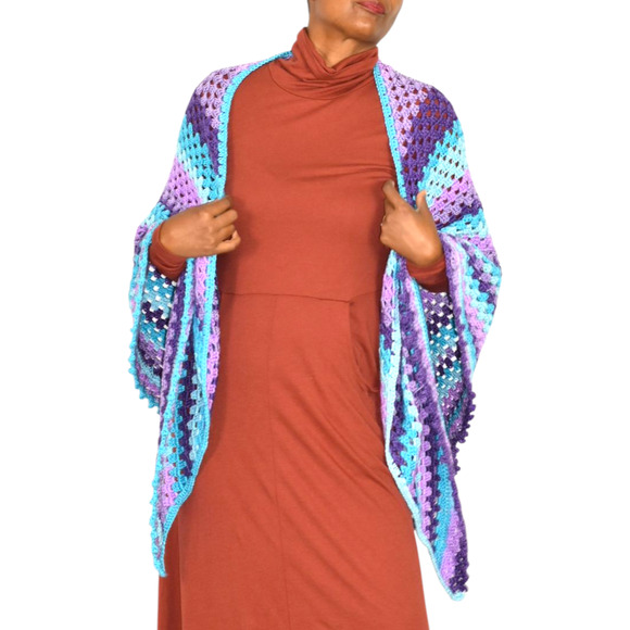 Hand Knit Crochet Shawl Blue Ombre Blanket Wrap Triangle Granny Squares One Size - Picture 11 of 16